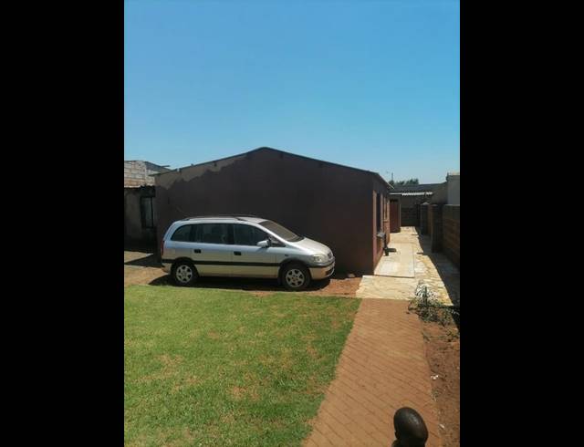 2 BEDROOM HOUSE FOR SALE IN PALM RIDGE